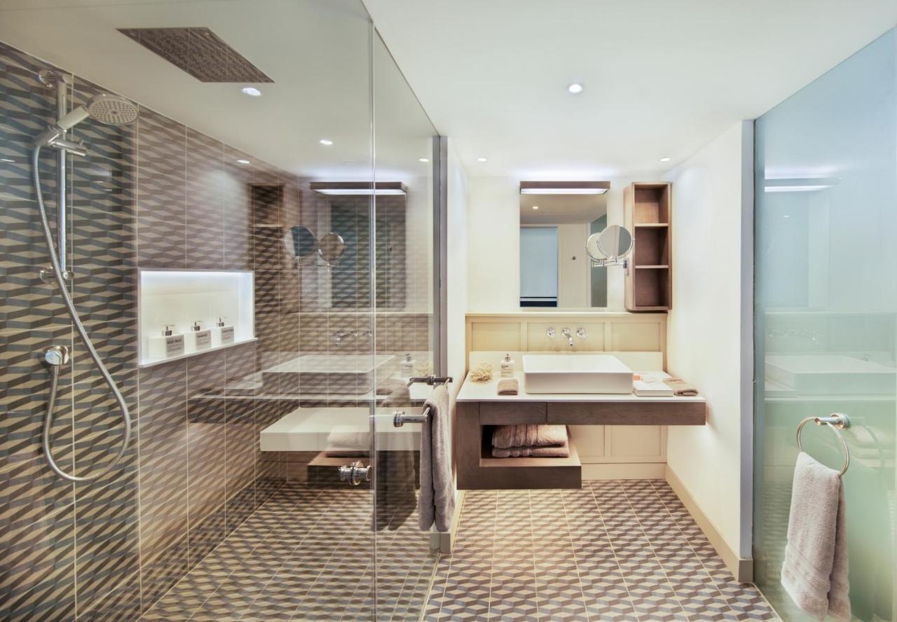 Lux* Grand Gaube Resort & Villas Eksteriør bilde Bathroom