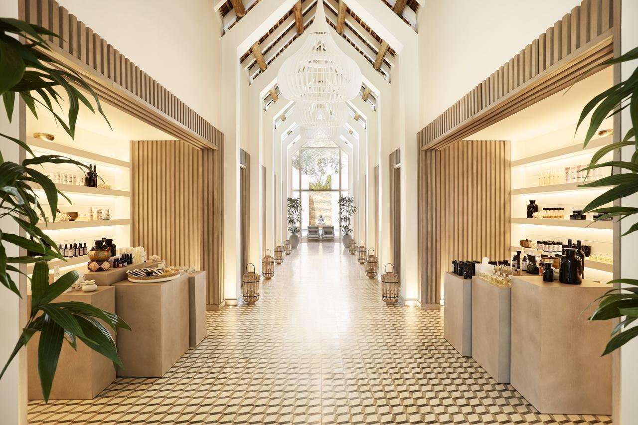 Lux* Grand Gaube Resort & Villas Eksteriør bilde The Spa at The Standard, East Village
